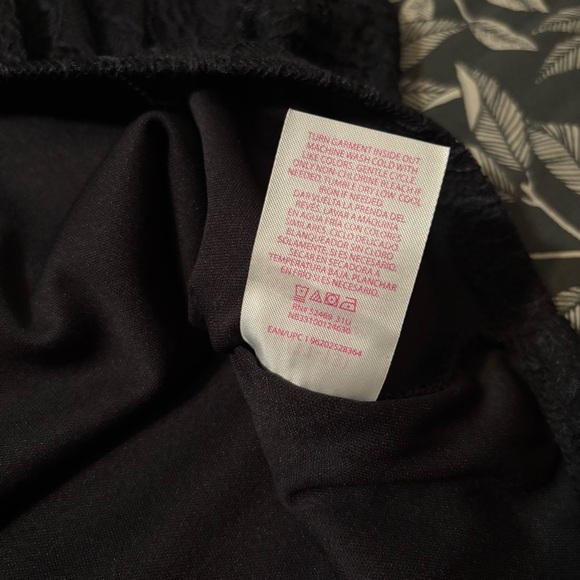 No Boundaries Black Lace Top - Picture 5 of 11